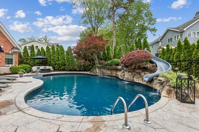 Welcome to prestigious Cranmore Manor where luxury living meets - photo 4