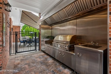 Welcome to prestigious Cranmore Manor where luxury living meets - photo 7