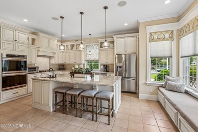 Welcome to prestigious Cranmore Manor where luxury living meets - photo 9