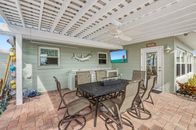 Welcome to your slice of island living in the heart of Holmes - photo 15
