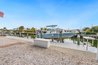 Welcome to your slice of island living in the heart of Holmes - photo 22