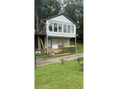 Lake Home For Sale in Lancaster, Kentucky