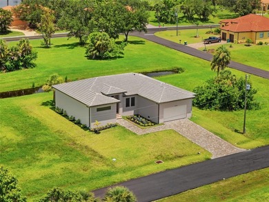 NEW CONSTRUCTION!! BEAUTIFUL 3 BEDROOM, 2.5 BATHS, 2 CAR GARAGE - photo 41