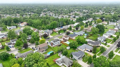 Welcome to 26 Harwood Rd! This beautufully maintained two-story - photo 48
