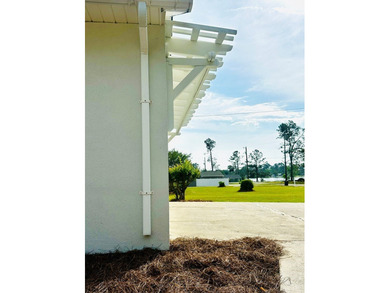 Stunning renovated 3-Bed, 2-Bath home in Baymeadows Estates! - photo 4