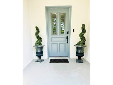 Stunning renovated 3-Bed, 2-Bath home in Baymeadows Estates! - photo 7