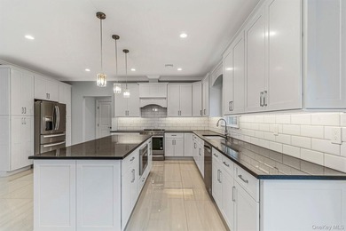 Partner with one of Long Island's East End premier builders and - photo 9