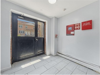 CAP RATE OF OVER 10% 715 East 214th Street is an excellent - photo 3