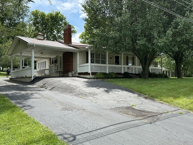 (private lake, pond, creek) Home Sale Pending in Richmond Kentucky