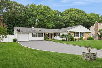 Welcome to 16 Parson Drive....True pride in ownership shines - photo 1