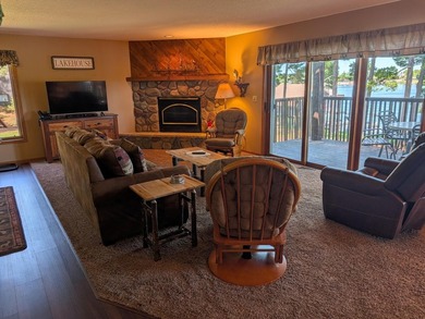 Beacons of Minocqua 3BR/2BA unit w/panoramic lake views! Rare - photo 2