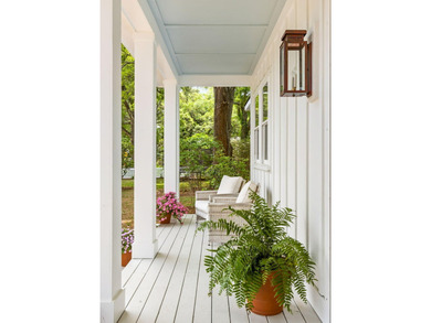 Set on a fully fenced .33-acre lot in the heart of Old Mount - photo 4