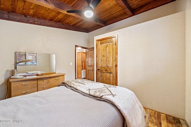 Nestled among the tall pines of Alpine, this charming mountain - photo 16