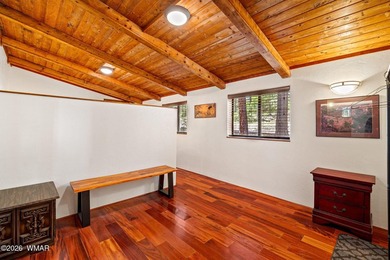 Nestled among the tall pines of Alpine, this charming mountain - photo 20