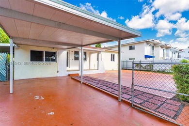 This charming and meticulously maintained home offers proximity - photo 5