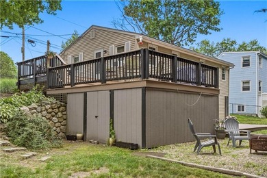Welcome to 44 Highbank Avenue in the highly sought-after Mount - photo 6