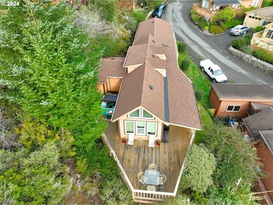 Turnkey Ocean View Cabin - Updated, Income-Producing & Steps to - photo 45