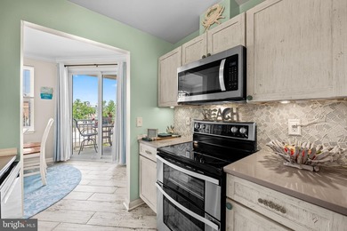 23 Pierside Drive #221 offers luxurious waterfront living with a - photo 6