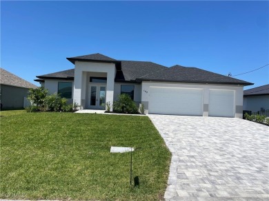 Cape Coral Lakes Area Home For Sale in Cape Coral Florida