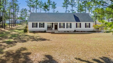 Move-in ready home located in the highly sought-after Baymeadows - photo 2