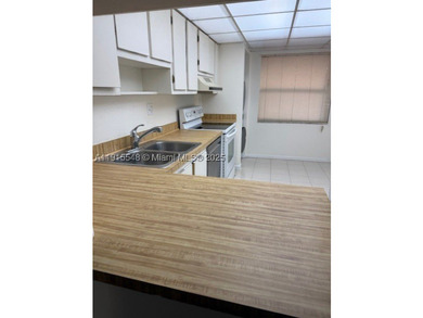 400 Commodore Dr, Apt 108 is a charming 2-bedroom, 2-bathroom - photo 5