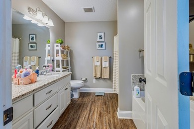 Move-in ready home located in the highly sought-after Baymeadows - photo 9