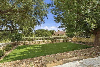 Impressive 4 bedroom, 3.5 bath home (3947 sf) in Comanche Trace - photo 14