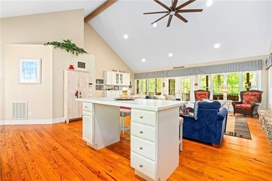 Talk about quintessential Lake Martin cabin living in a PRIME - photo 19