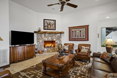 Impressive 4 bedroom, 3.5 bath home (3947 sf) in Comanche Trace - photo 19
