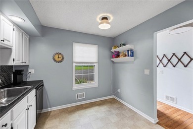 Brighton welcomes you home to this beautifully updated end-unit - photo 21