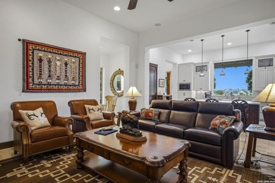 Impressive 4 bedroom, 3.5 bath home (3947 sf) in Comanche Trace - photo 21