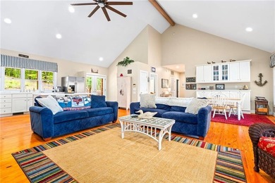 Talk about quintessential Lake Martin cabin living in a PRIME - photo 23