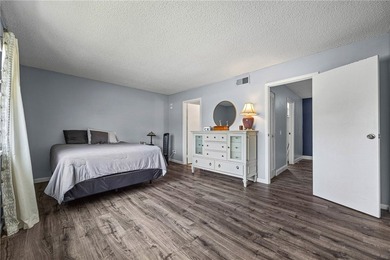 Brighton welcomes you home to this beautifully updated end-unit - photo 26
