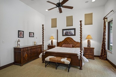 Impressive 4 bedroom, 3.5 bath home (3947 sf) in Comanche Trace - photo 31