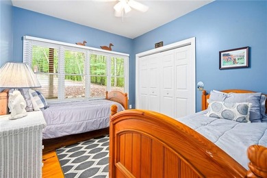Talk about quintessential Lake Martin cabin living in a PRIME - photo 32