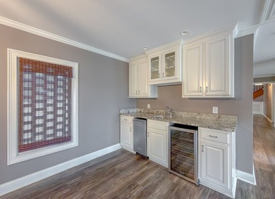 Private Retreat in the heart of Beautiful Lake Douglas. Nestled - photo 4