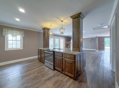 Private Retreat in the heart of Beautiful Lake Douglas. Nestled - photo 8