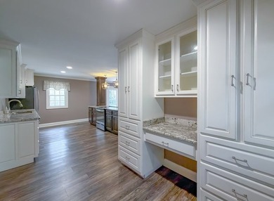 Private Retreat in the heart of Beautiful Lake Douglas. Nestled - photo 10