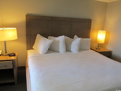 King oceanview unit with large balcony, private bedroom; Murphy - photo 2