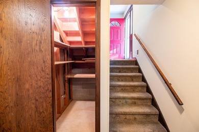 Welcome to this west-facing, move-in-ready split-entry home - photo 15