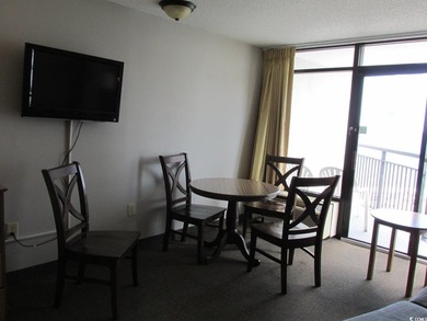 King oceanview unit with large balcony, private bedroom; Murphy - photo 7