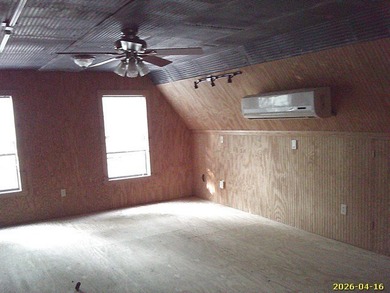 Beautiful country log home on 14 acres treated like a park. Many - photo 18