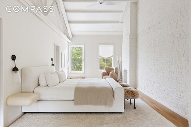 Set on a bucolic stretch of Henry Street in the heart of Cobble - photo 18