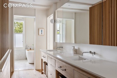 Set on a bucolic stretch of Henry Street in the heart of Cobble - photo 20