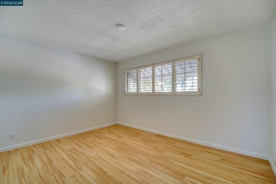 Charming single-level home nestled in a well-established - photo 22