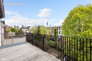 Set on a bucolic stretch of Henry Street in the heart of Cobble - photo 22