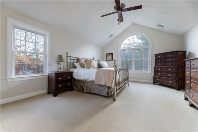 Tucked into the heart of Usquepaugh Hills, this West Kingston - photo 23