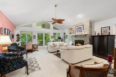 Enjoy lakefront living on beautiful Lake Balboa in this - photo 5