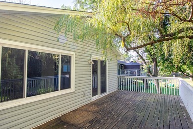 Welcome to this west-facing, move-in-ready split-entry home - photo 30