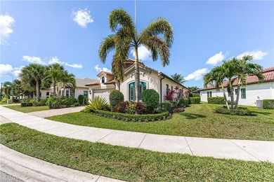 Experience refined Naples living in this beautifully appointed - photo 4